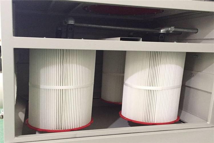 吸尘器登录入口将滤料的接口由以前的胶粘接和工业缝纫机接口方式全部改为超声波一体式焊接