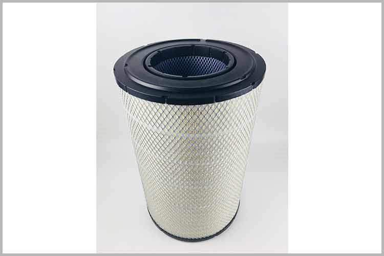 凝胶或乳胶堵塞。其表现形式是在汽车乐动（中国）官方网站纸摺上发现类似凝胶的物质，主要由泄入柴油机中的冷却液污染了机油而引起的