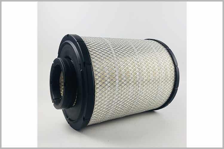 在轿车乐动（中国）官方网站使用中，当滤芯上附着的尘逐渐增多时，发动机的进气阻力也随之增大